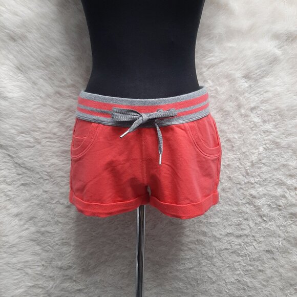 Lululemon Red Short with Drawstring Size: 4 - Picture 1 of 8
